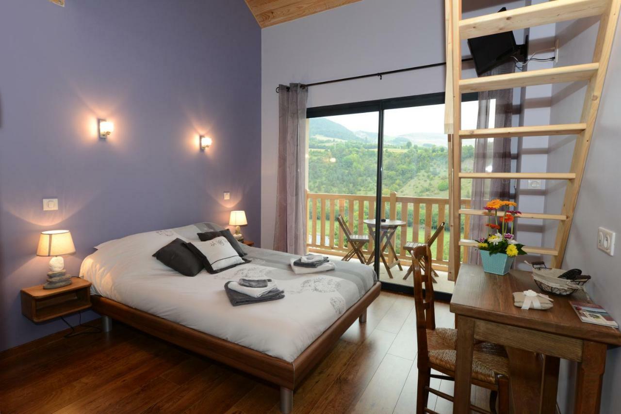 Lauz'Oustal Bed & Breakfast Montrodat Екстериор снимка